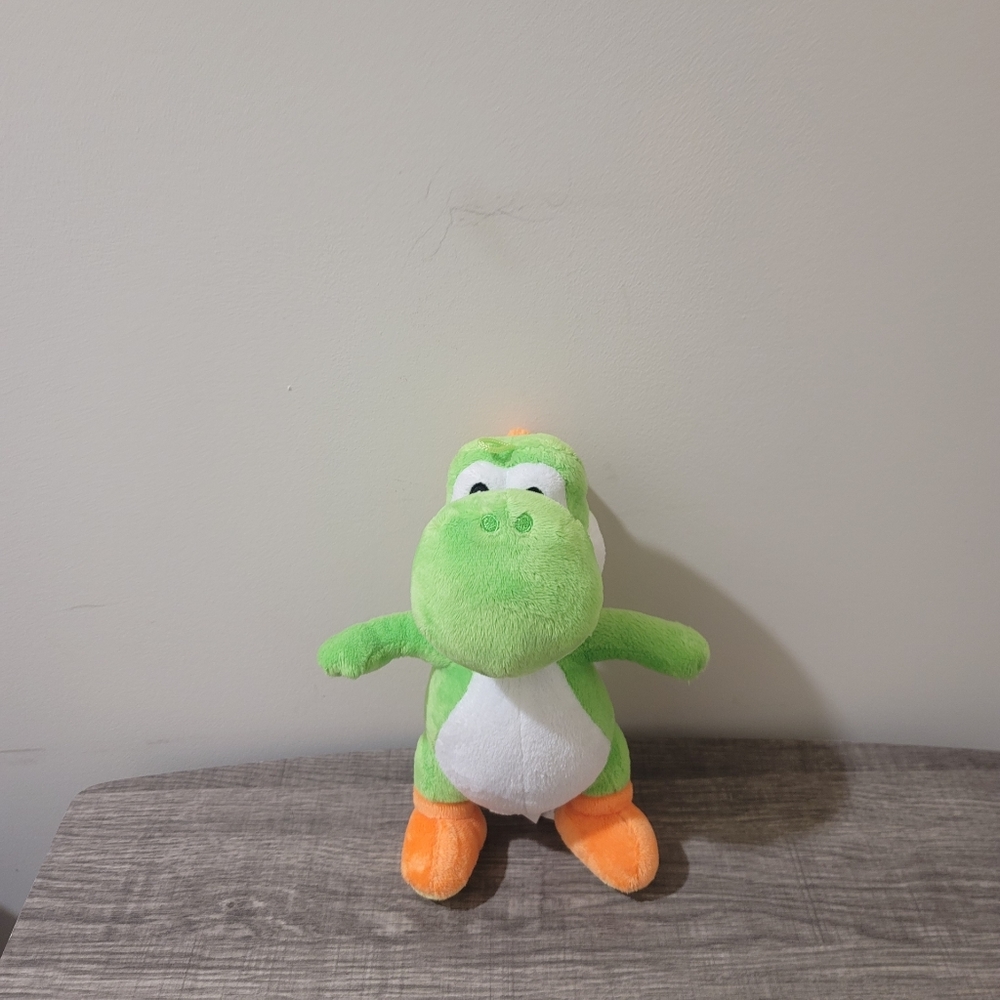Super Mario Bros Yoshi 11" Plush - Nintendo